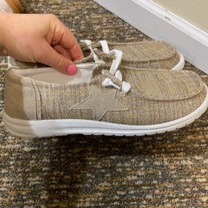 Very G tan colored sparkle star shoe